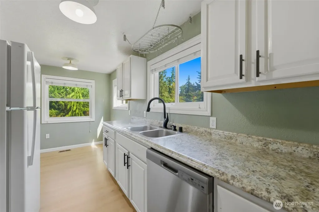 11418 Jovita Boulevard E Edgewood WA 98372