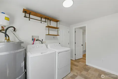 11418 Jovita Boulevard E Edgewood WA 98372