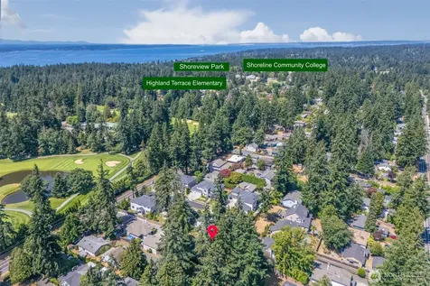 15204 Greenwood Avenue N Shoreline WA 98133