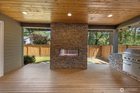 15204 Greenwood Avenue N Shoreline WA 98133