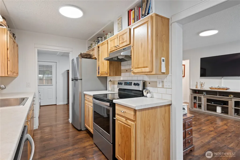 1209 S 11th Avenue Kelso WA 98626