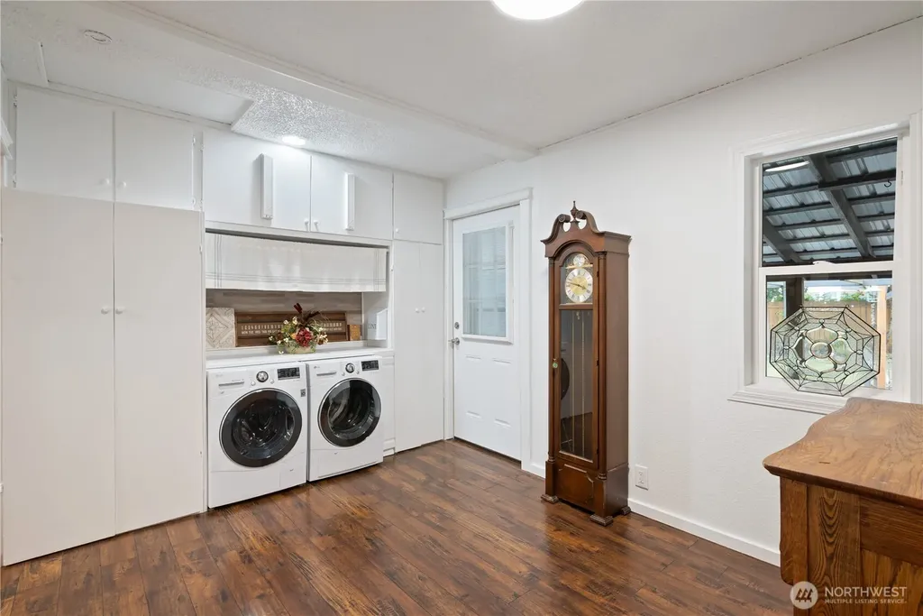 1209 S 11th Avenue Kelso WA 98626