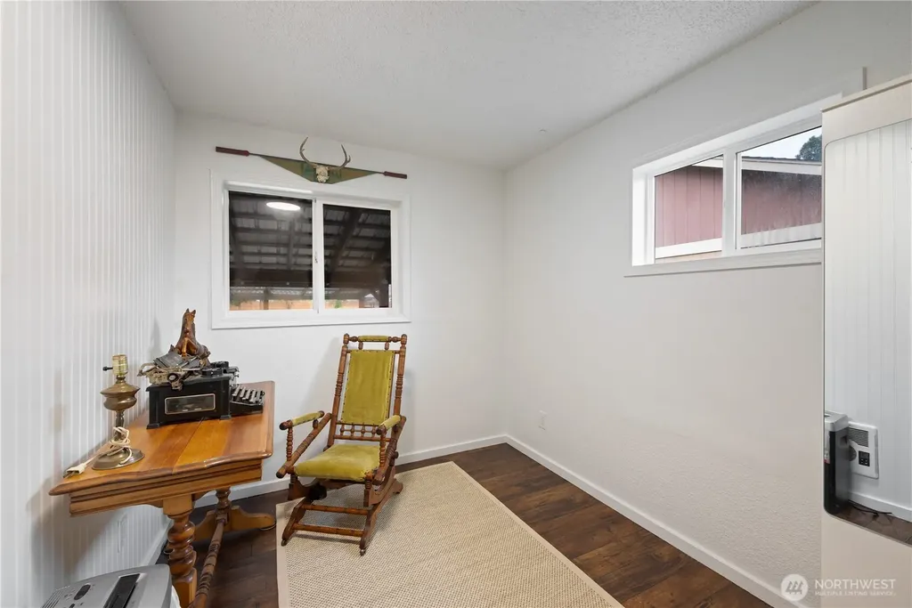 1209 S 11th Avenue Kelso WA 98626