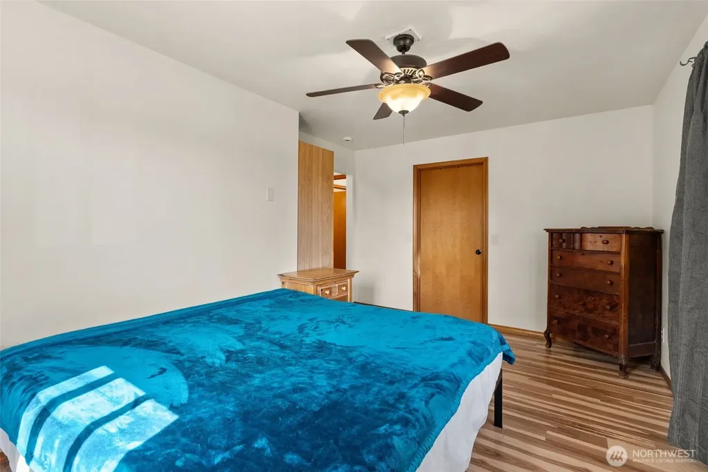 22 Pollari Road Raymond WA 98577