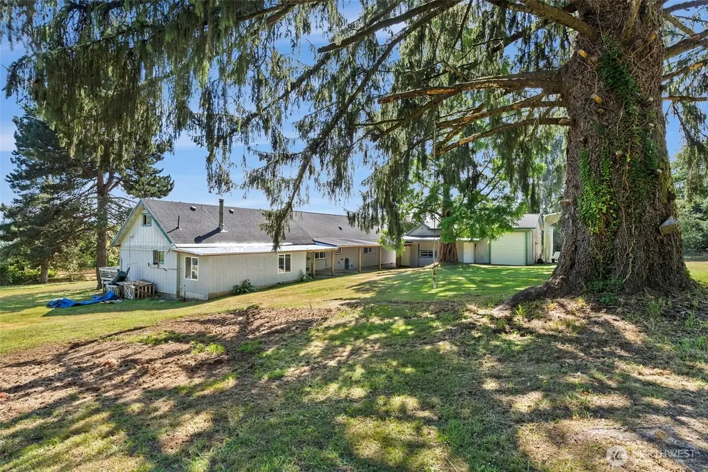 22 Pollari Road Raymond WA 98577