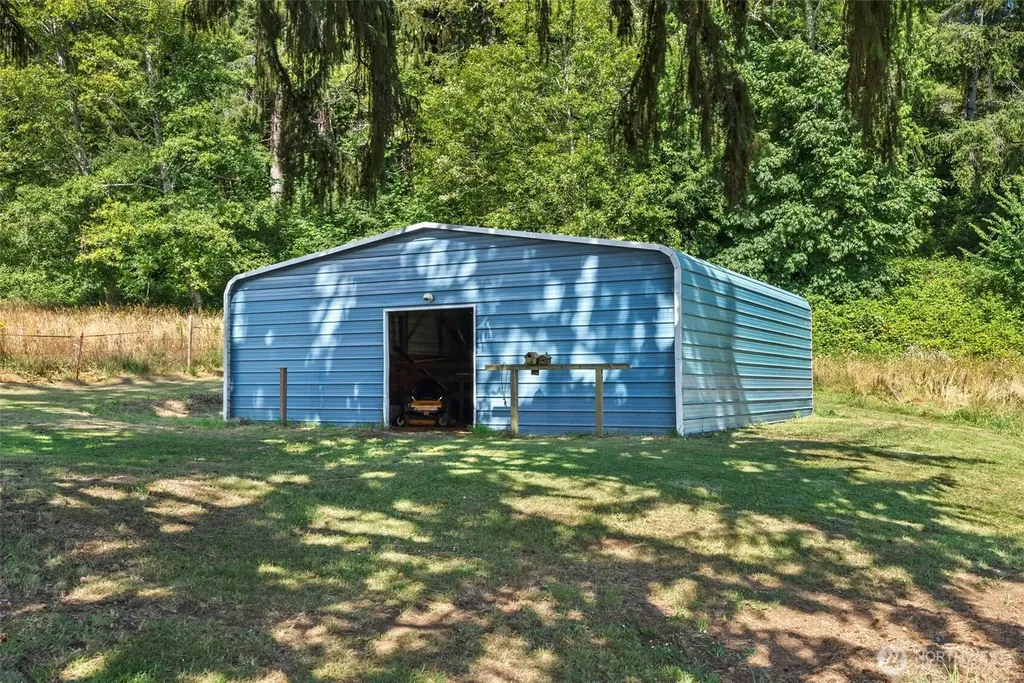 22 Pollari Road Raymond WA 98577