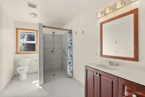 22 Pollari Road Raymond WA 98577