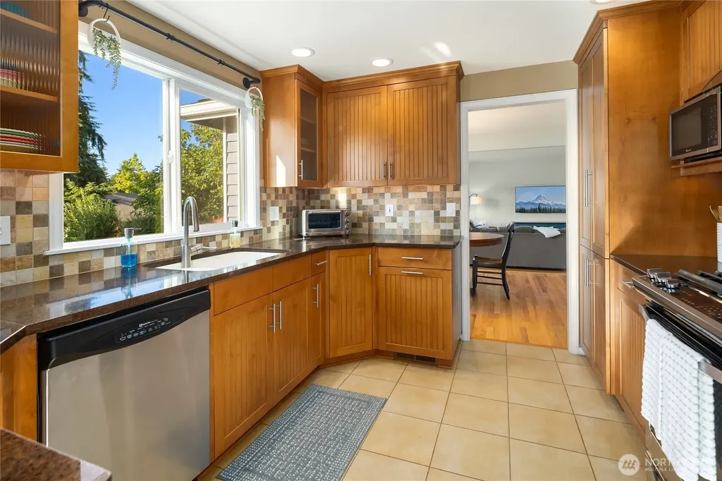 1931 237th Street SE Bothell WA 98021