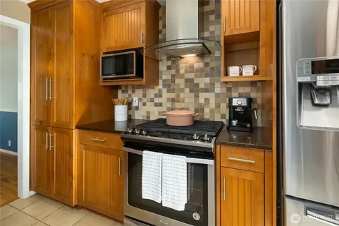 1931 237th Street SE Bothell WA 98021
