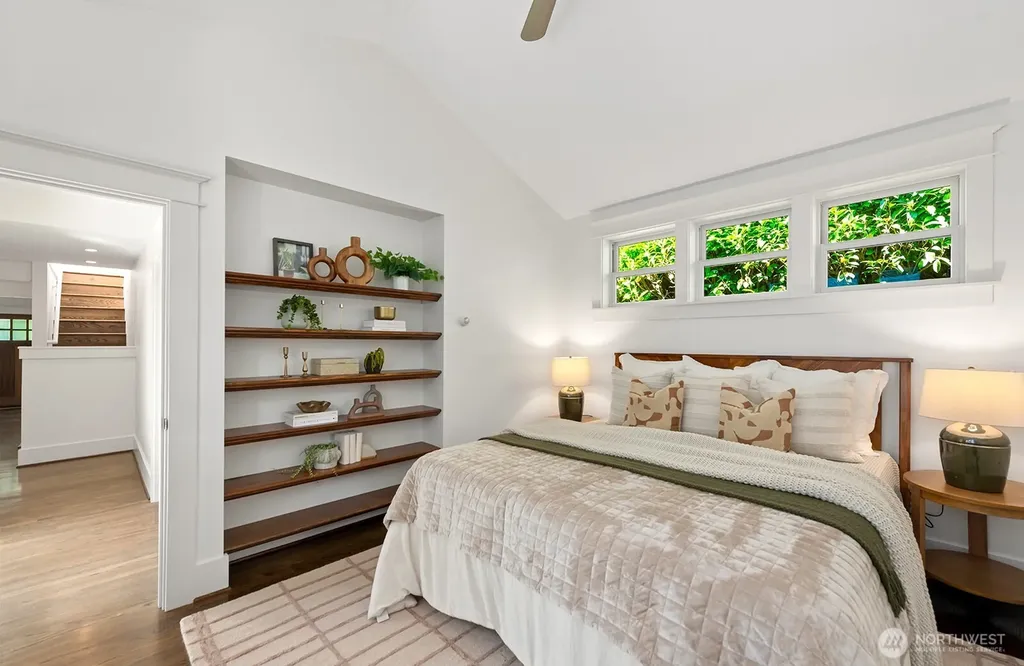 400 21st Avenue E Seattle WA 98112