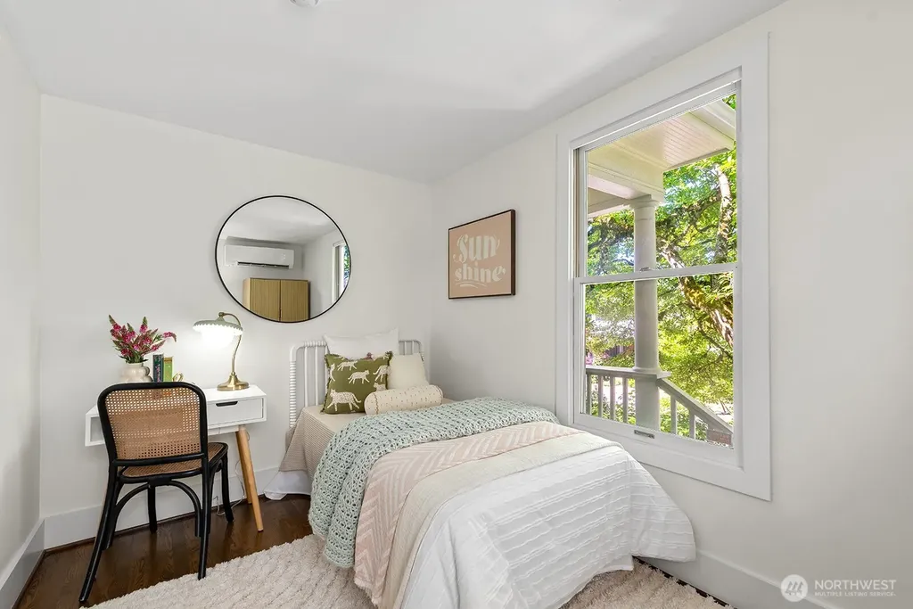 400 21st Avenue E Seattle WA 98112