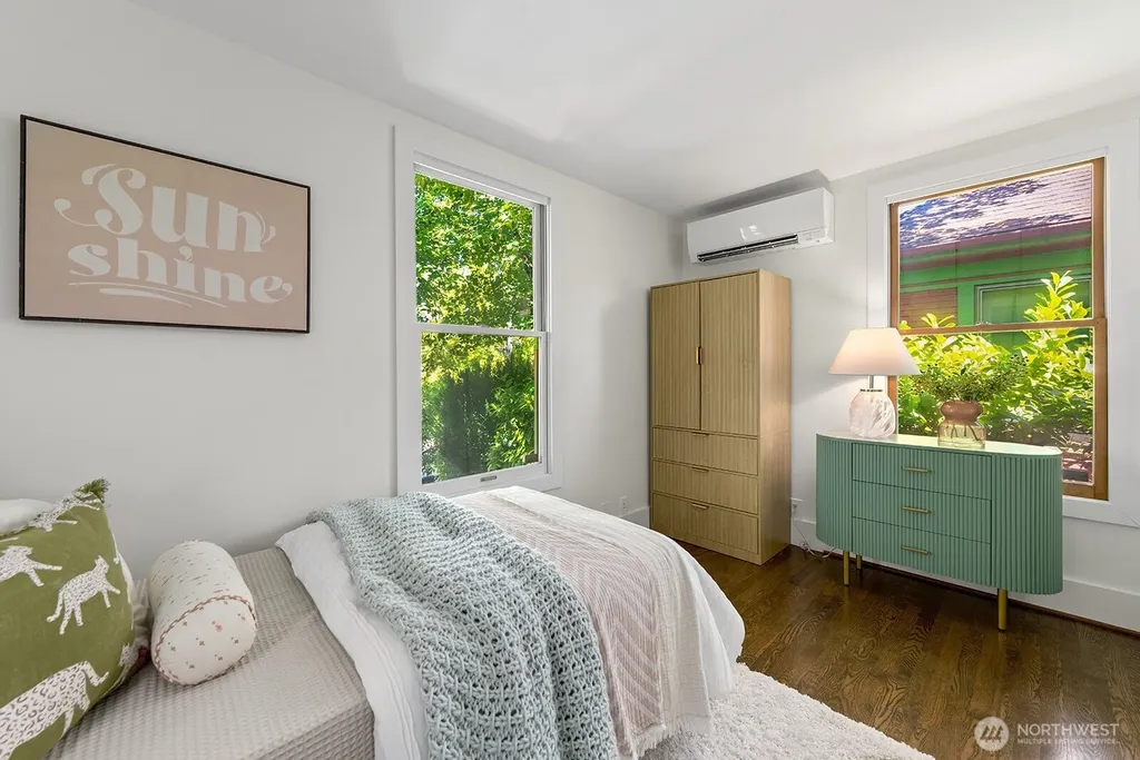 400 21st Avenue E Seattle WA 98112