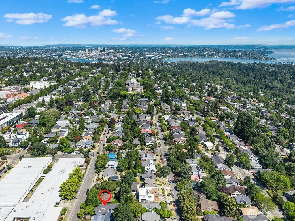 400 21st Avenue E Seattle WA 98112