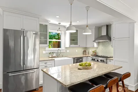400 21st Avenue E Seattle WA 98112