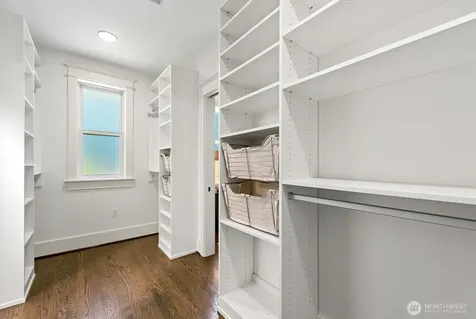 400 21st Avenue E Seattle WA 98112