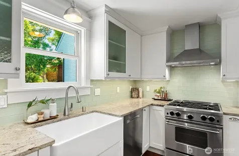 400 21st Avenue E Seattle WA 98112