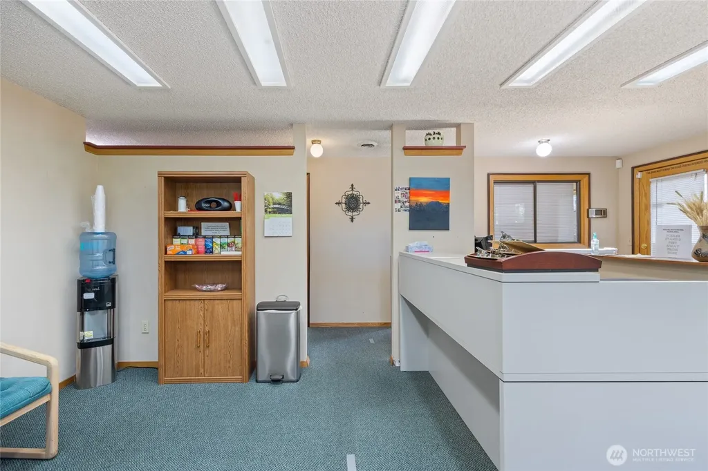 7403 Lakewood Drive W Lakewood WA 98499