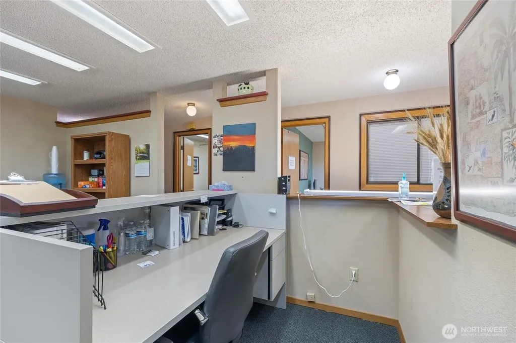 7403 Lakewood Drive W Lakewood WA 98499