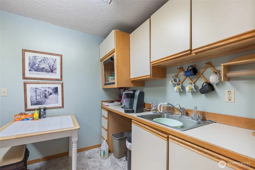 7403 Lakewood Drive W Lakewood WA 98499