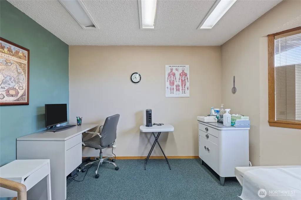 7403 Lakewood Drive W Lakewood WA 98499