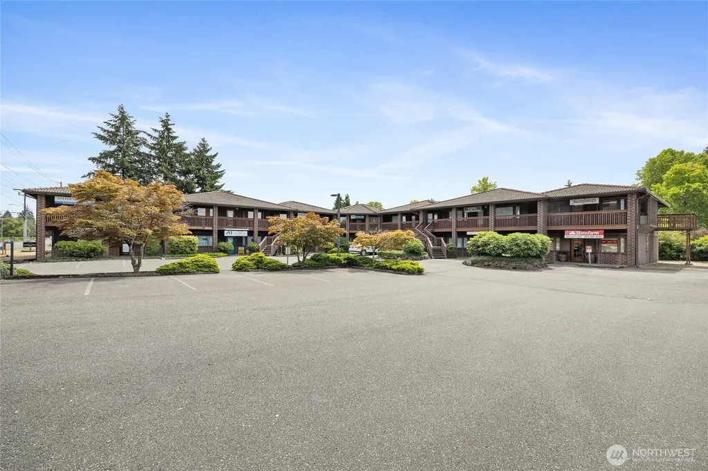 7403 Lakewood Drive W Lakewood WA 98499