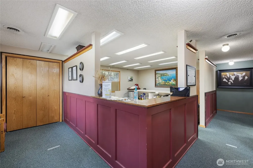 7403 Lakewood Drive W Lakewood WA 98499