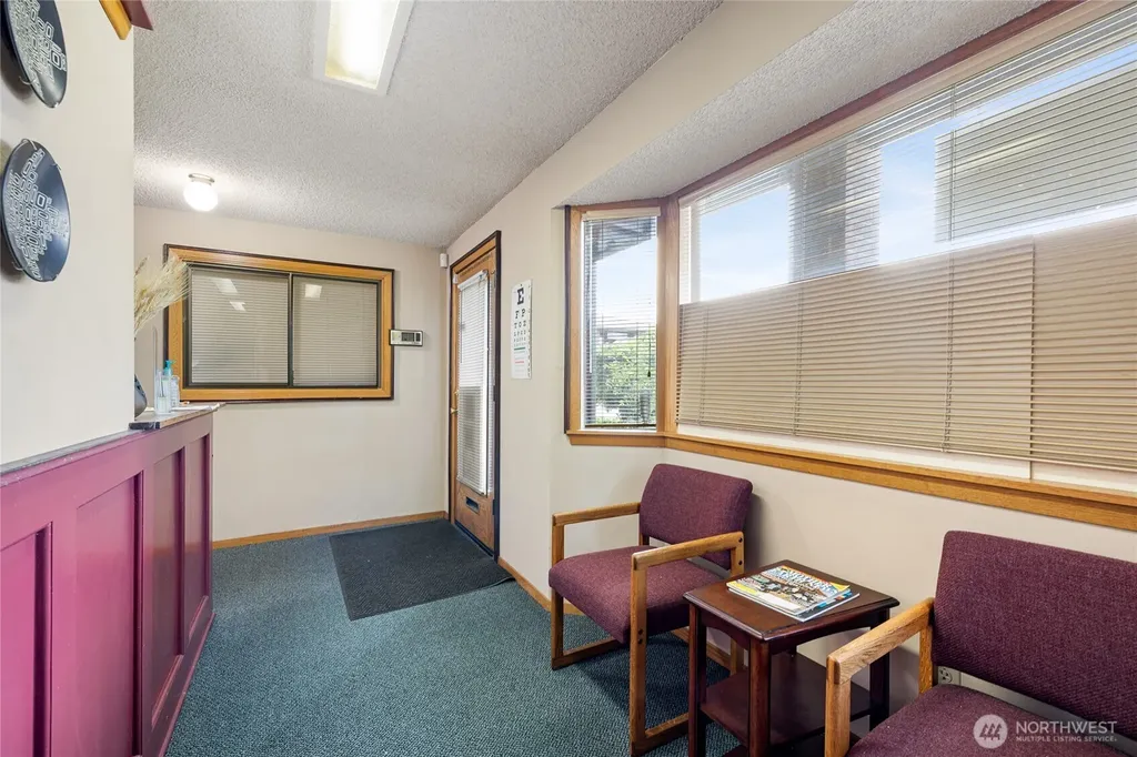 7403 Lakewood Drive W Lakewood WA 98499