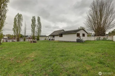 18005 Iris Place SW Rochester WA 98579