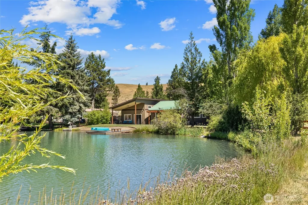 1250 Twin Lakes Road Cle Elum WA 98922