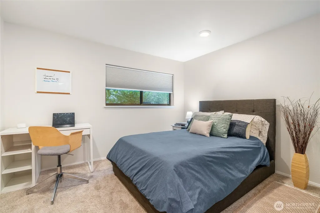 1819 N 107th Street Seattle WA 98133