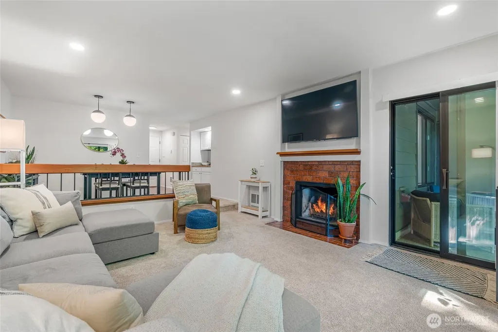 1819 N 107th Street Seattle WA 98133