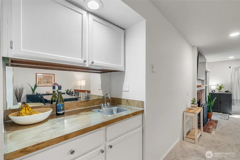 1819 N 107th Street Seattle WA 98133
