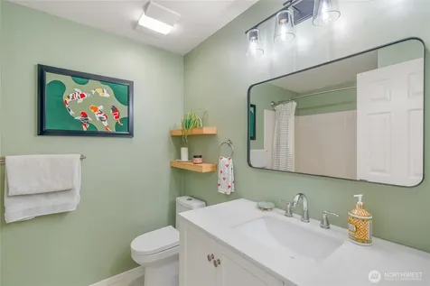 1819 N 107th Street Seattle WA 98133