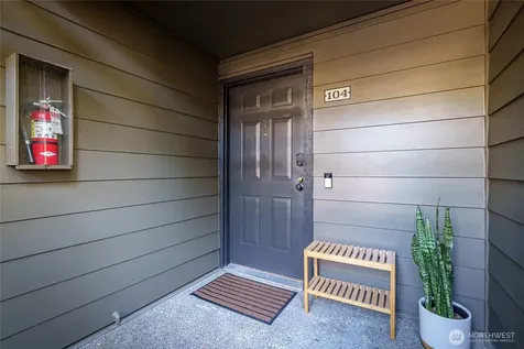 1819 N 107th Street Seattle WA 98133