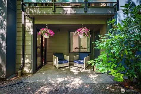 1819 N 107th Street Seattle WA 98133