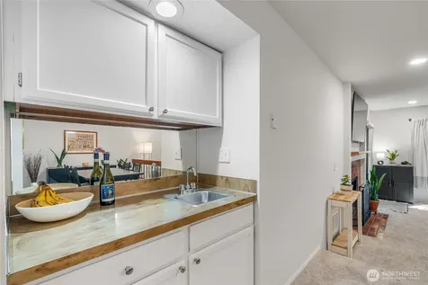 1819 N 107th Street Seattle WA 98133