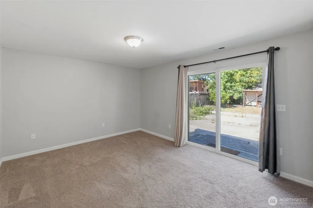 5305 Chicago Avenue SW Lakewood WA 98499