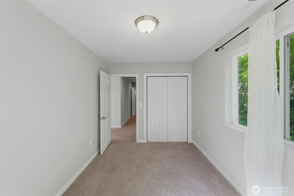 5305 Chicago Avenue SW Lakewood WA 98499