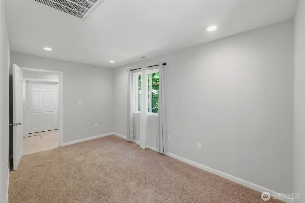 5305 Chicago Avenue SW Lakewood WA 98499