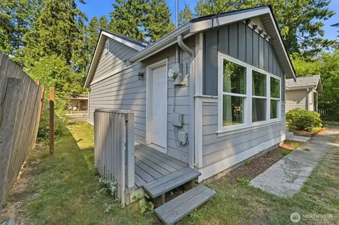 5305 Chicago Avenue SW Lakewood WA 98499