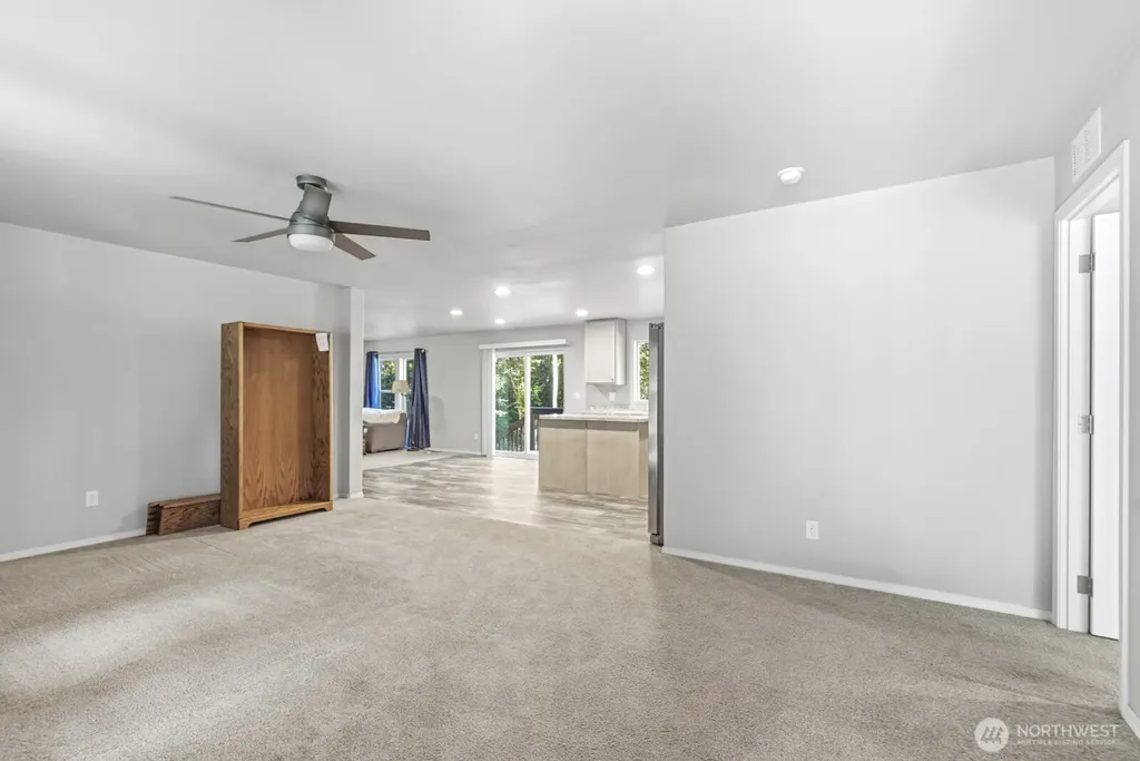 13420 Glenwood Road SW Port Orchard WA 98367