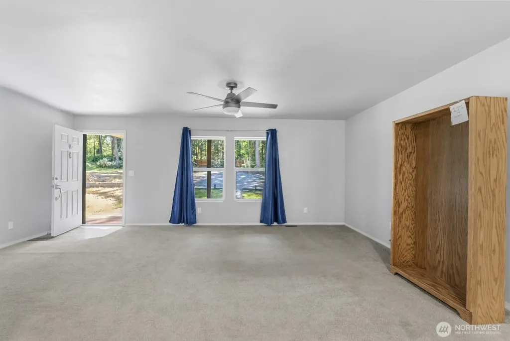 13420 Glenwood Road SW Port Orchard WA 98367