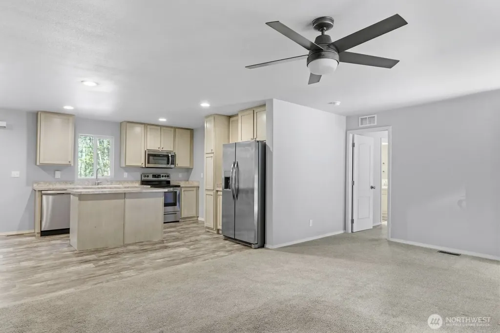 13420 Glenwood Road SW Port Orchard WA 98367
