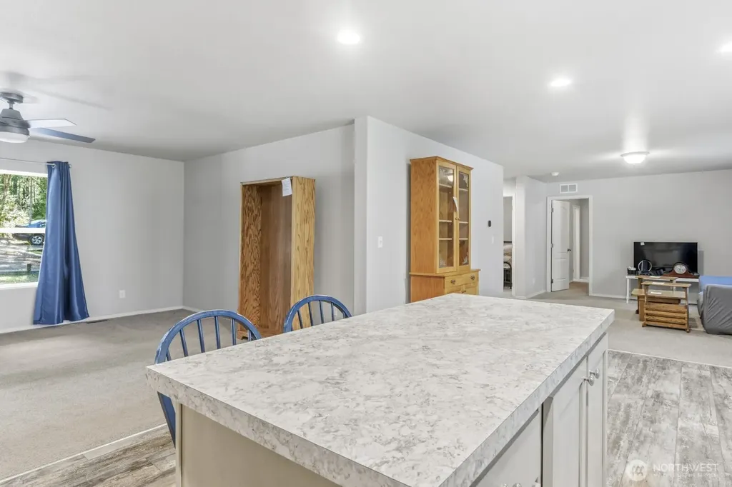 13420 Glenwood Road SW Port Orchard WA 98367