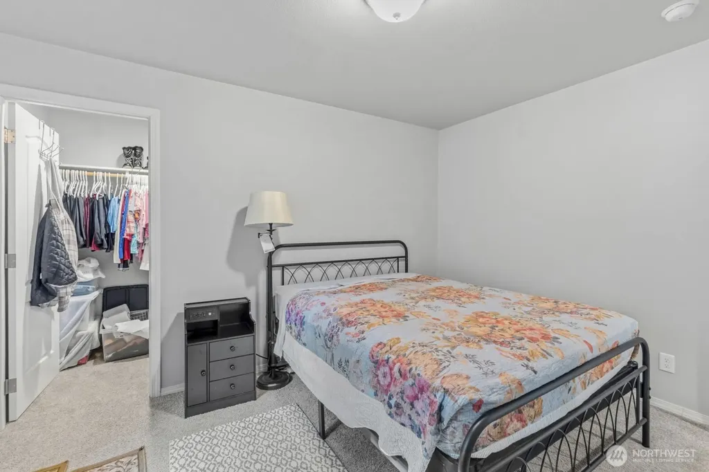13420 Glenwood Road SW Port Orchard WA 98367