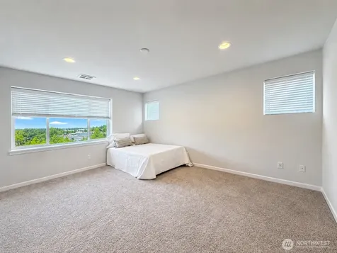 22328 88th Way S Kent WA 98031