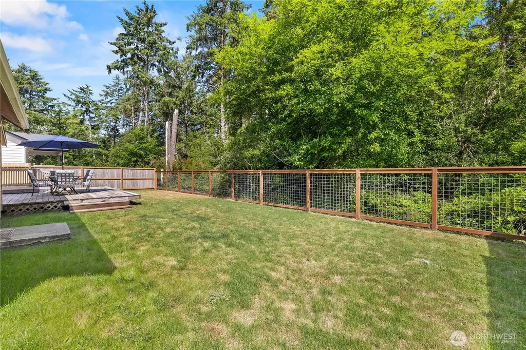 378 Eridani Loop SE Ocean Shores WA 98569