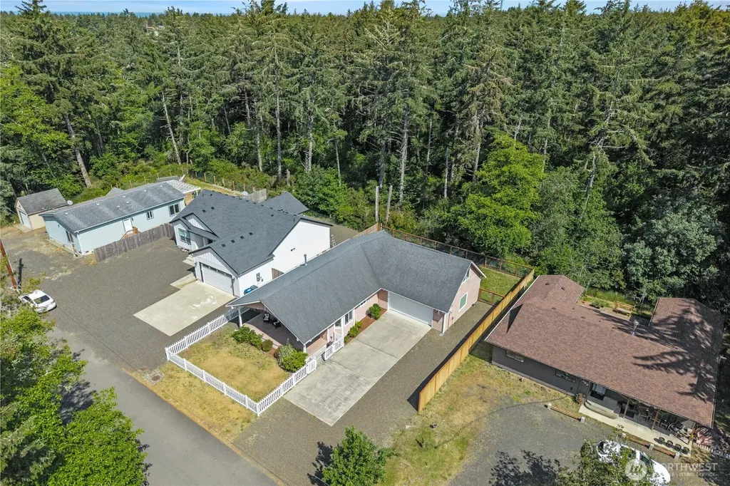 378 Eridani Loop SE Ocean Shores WA 98569
