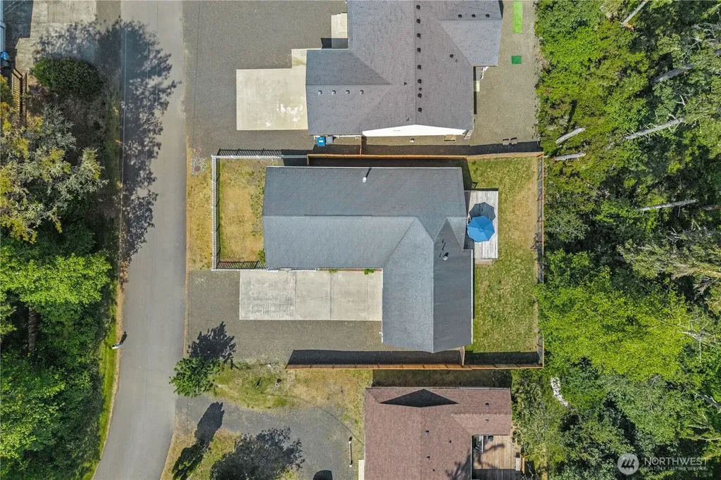 378 Eridani Loop SE Ocean Shores WA 98569
