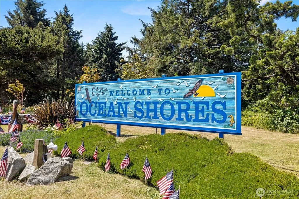 378 Eridani Loop SE Ocean Shores WA 98569